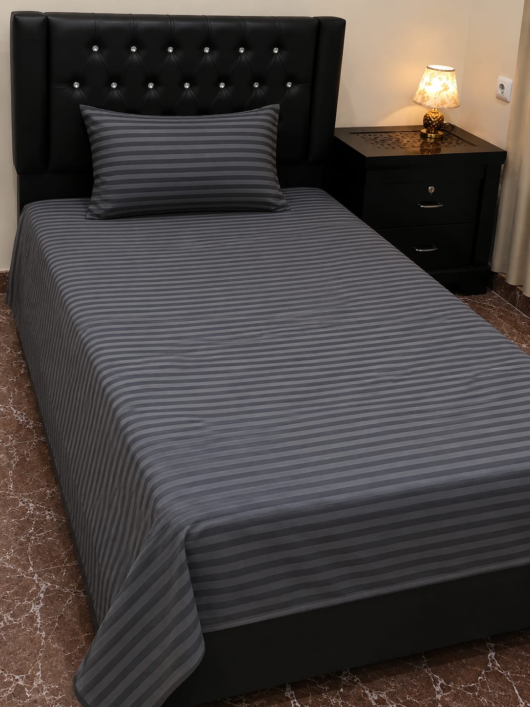 Gray striped bed sheet set